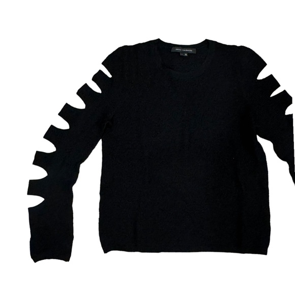 Skull Cashmere Women’s Black Slit Sleeved Sweater Size Large - Picture 3 of 7